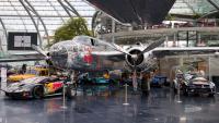 Hangar 7 Salzburg Flughafen Flugzeuge North American B-25